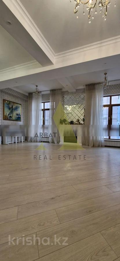 Фото Квартира, 4 комн, 200 м², 6/9 эт., 2017 г.п.