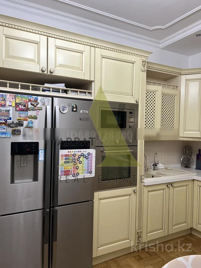 Фото Квартира, 4 комн, 205 м², 8/9 эт., 2004 г.п.