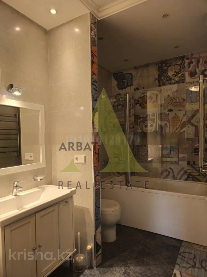 Фото Квартира, 5 комн, 364 м², 3/4 эт., 2011 г.п.