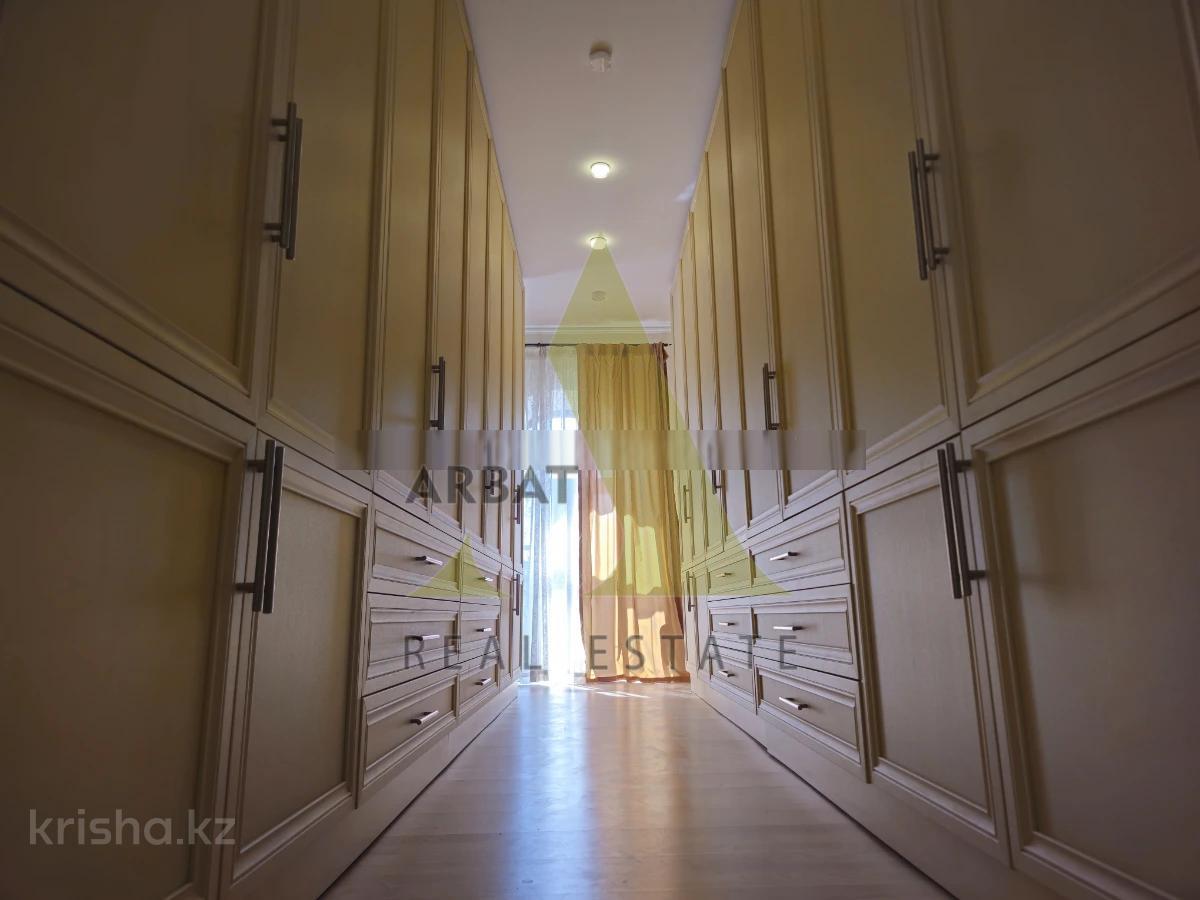 Фото Квартира, 5 комн, 364 м², 3/4 эт., 2011 г.п.