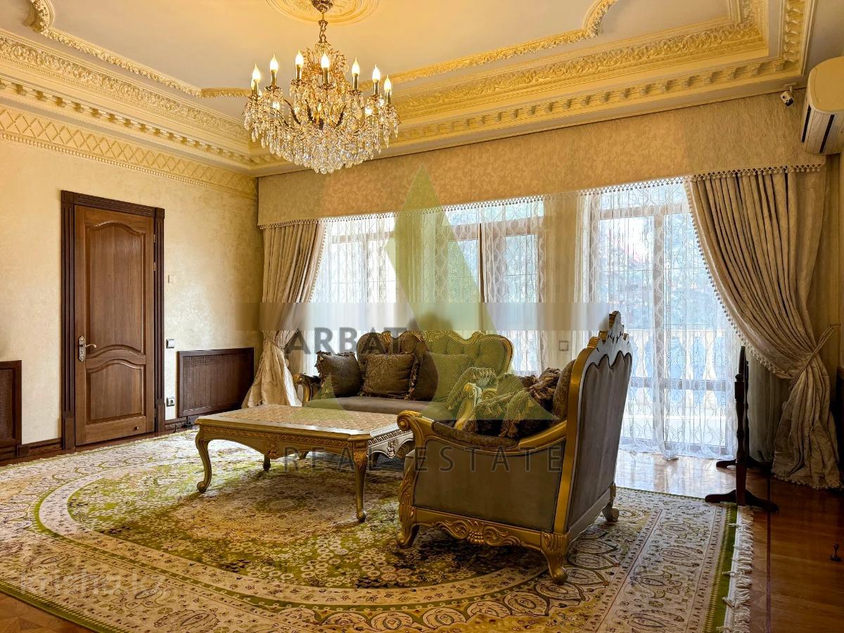 Фото Отдельный дом, 10 комн, 867.3м²