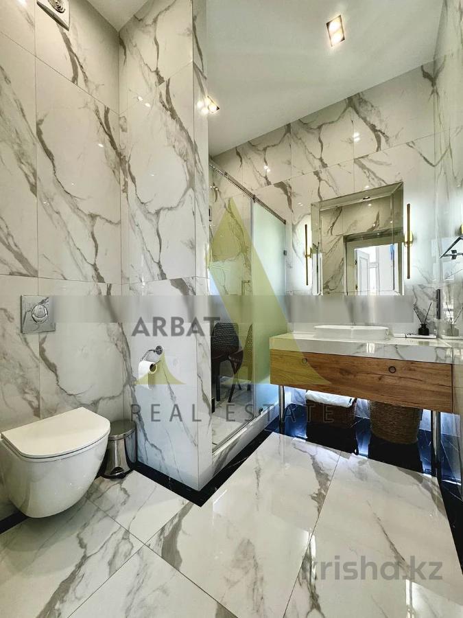 Фото Квартира, 4 комн, 210 м², 2/3 эт., 2020 г.п.