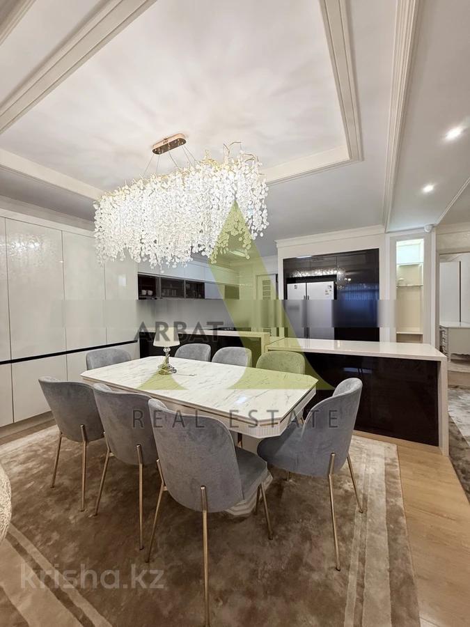 Фото Квартира, 5 комн, 190 м², 1/17 эт.