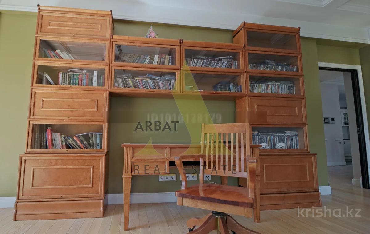 Фото Квартира, 5 комн, 364 м², 3/4 эт., 2011 г.п.