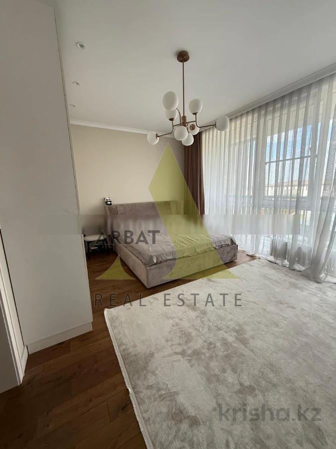 Фото Квартира, 3 комн, 95 м², 2/3 эт.