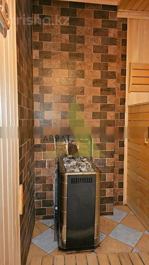 Фото Отдельный дом, 8 комн, 940м²
