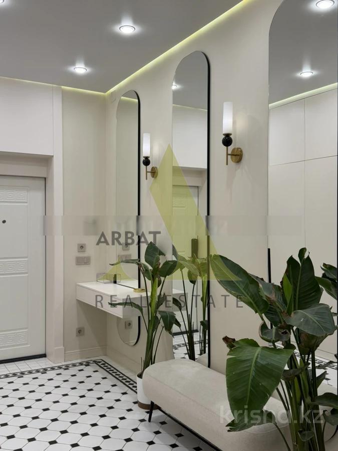 Фото Квартира, 5 комн, 210 м², 2/6 эт., 2013 г.п.