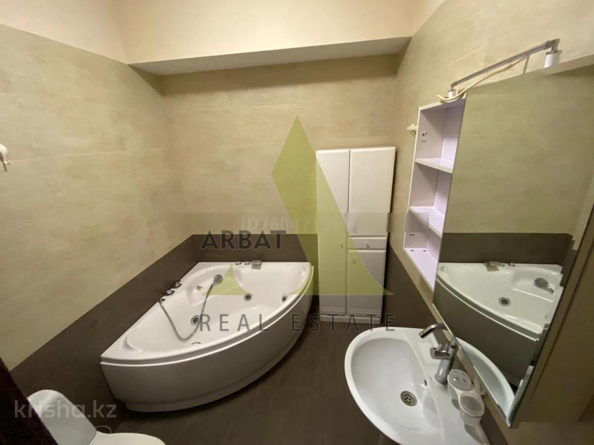 Фото Квартира, 11 комн, 420 м², 3/4 эт., 2011 г.п.