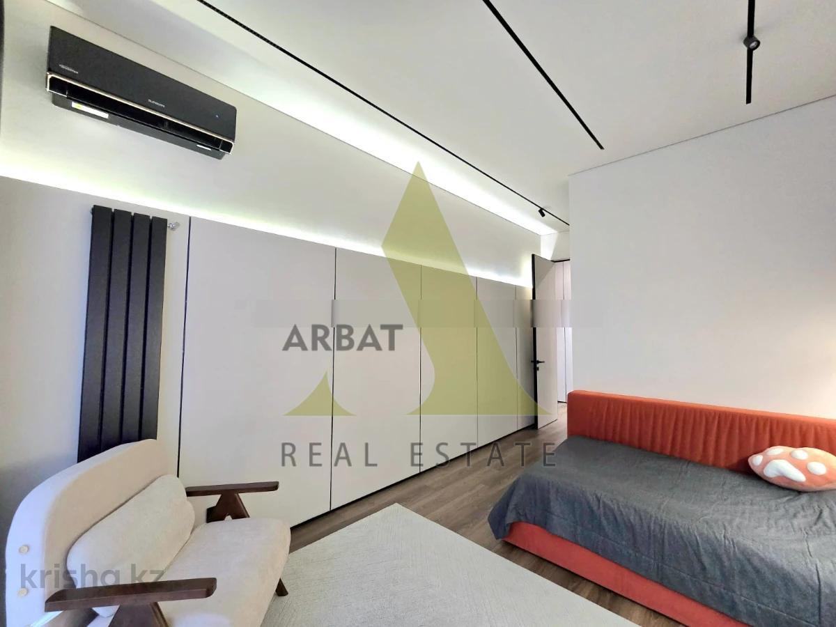 Фото Квартира, 4 комн, 118.3 м², 1/3 эт., 2021 г.п.