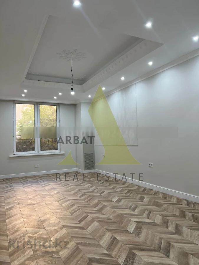 Фото Квартира, 3 комн, 107 м², 1/6 эт., 2008 г.п.