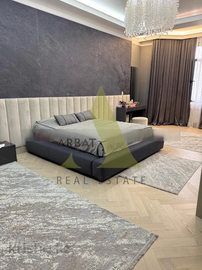 Фото Отдельный дом, 7 комн, 750м²