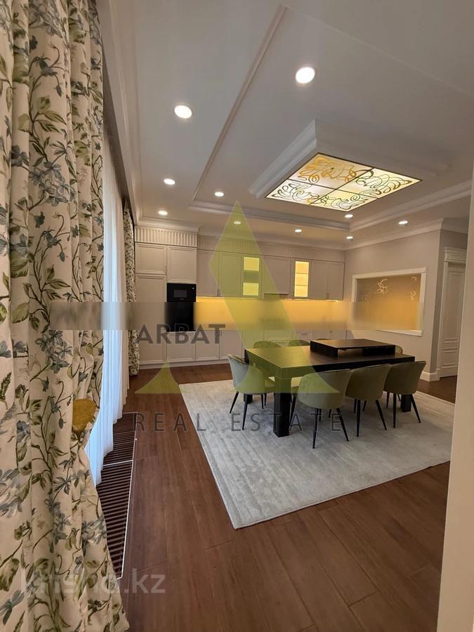 Фото Квартира, 6 комн, 300 м², 6/6 эт.