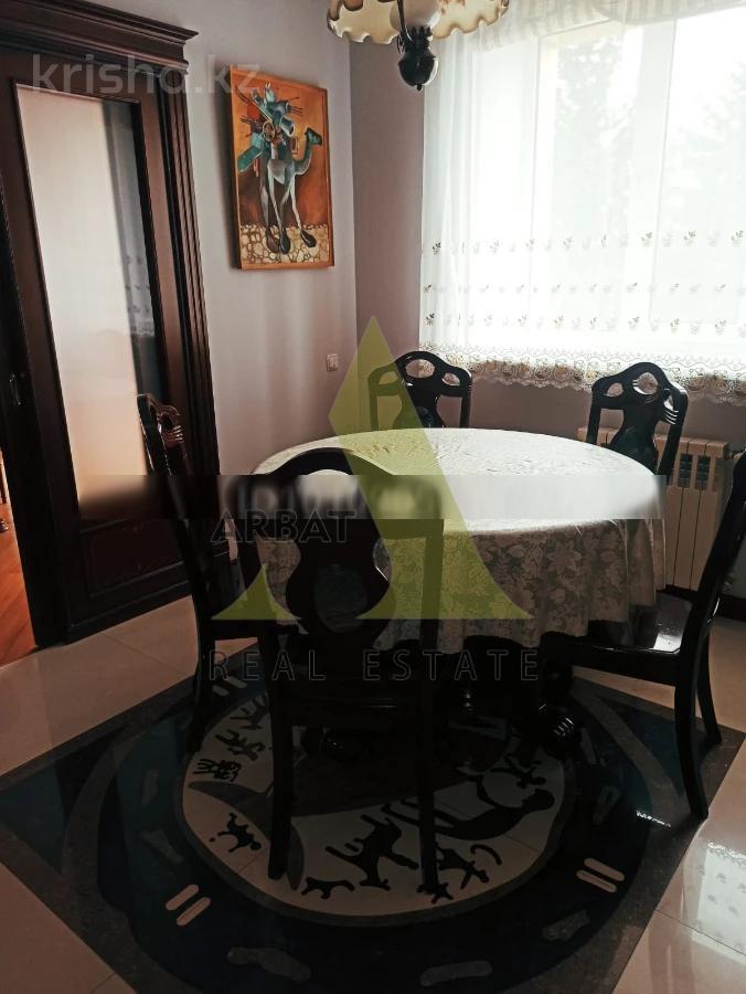 Фото Квартира, 5 комн, 175 м², 2/5 эт., 2005 г.п.