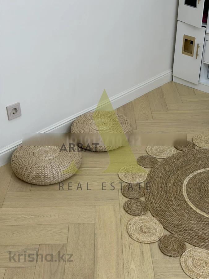 Фото Квартира, 5 комн, 210 м², 2/6 эт., 2013 г.п.