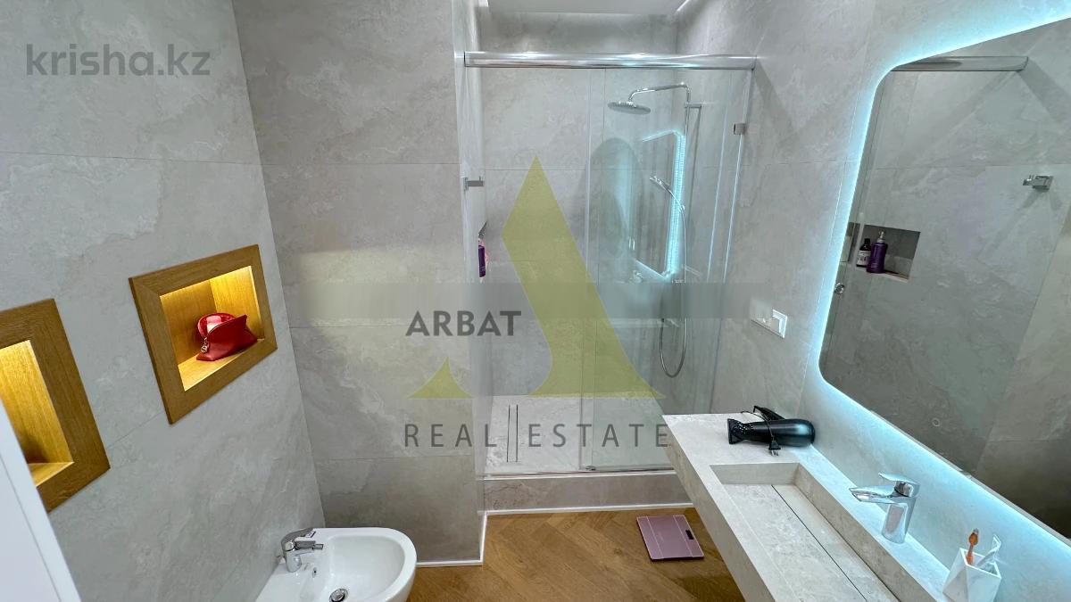 Фото Квартира, 4 комн, 160 м², 5/10 эт., 2008 г.п.
