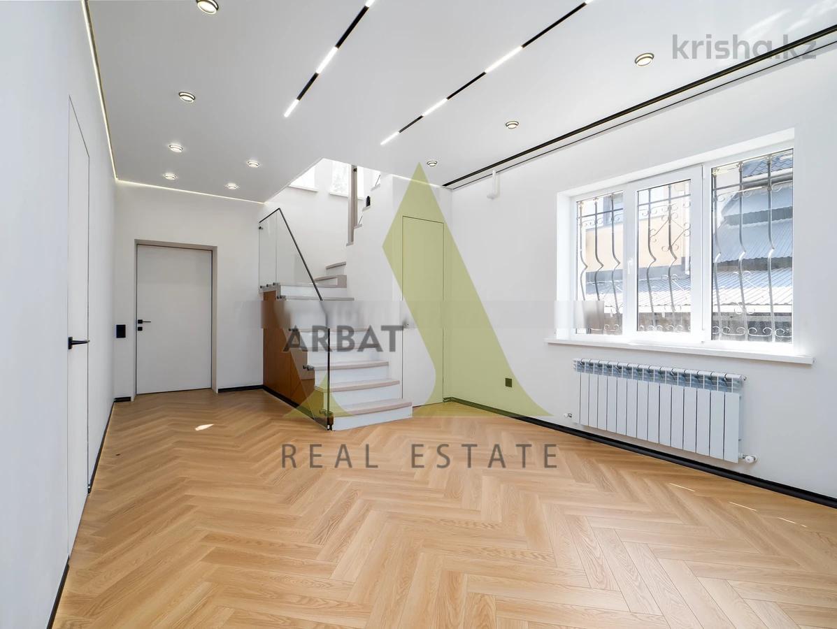Фото Отдельный дом, 7 комн, 300м²