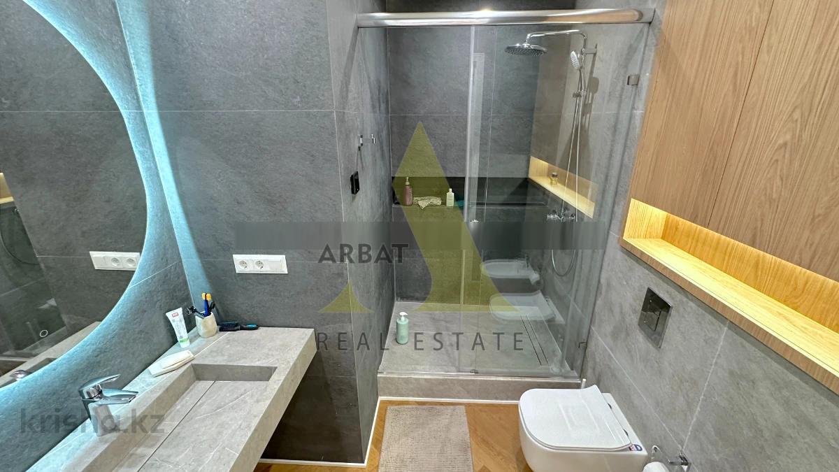Фото Квартира, 4 комн, 160 м², 5/10 эт., 2008 г.п.