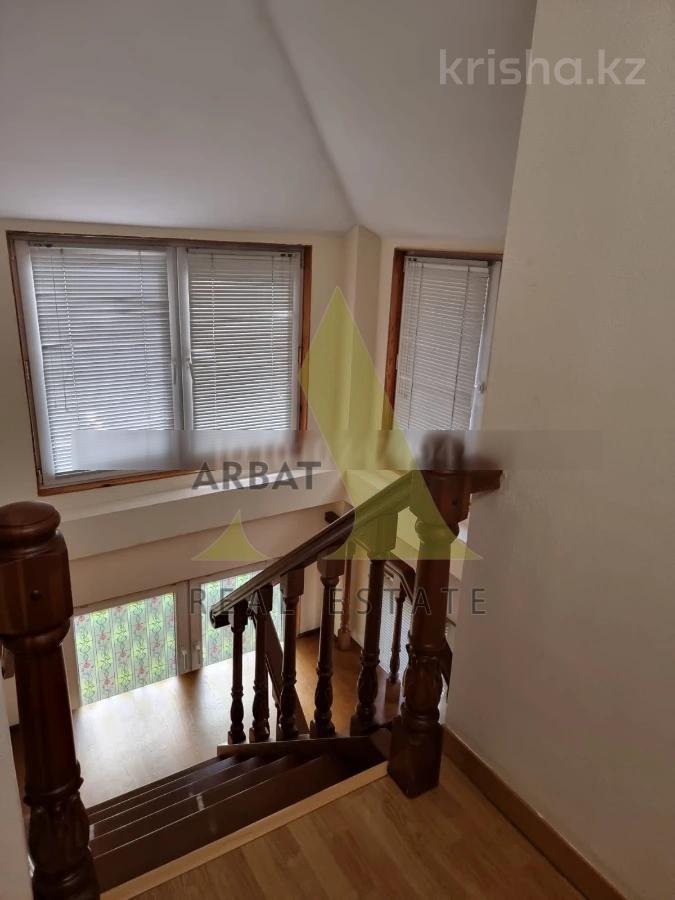 Фото Отдельный дом, 5 комн, 240м²