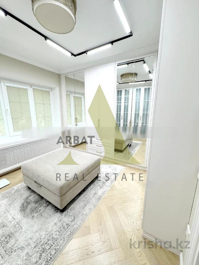 Фото Квартира, 3 комн, 138 м², 4/4 эт., 1978 г.п.