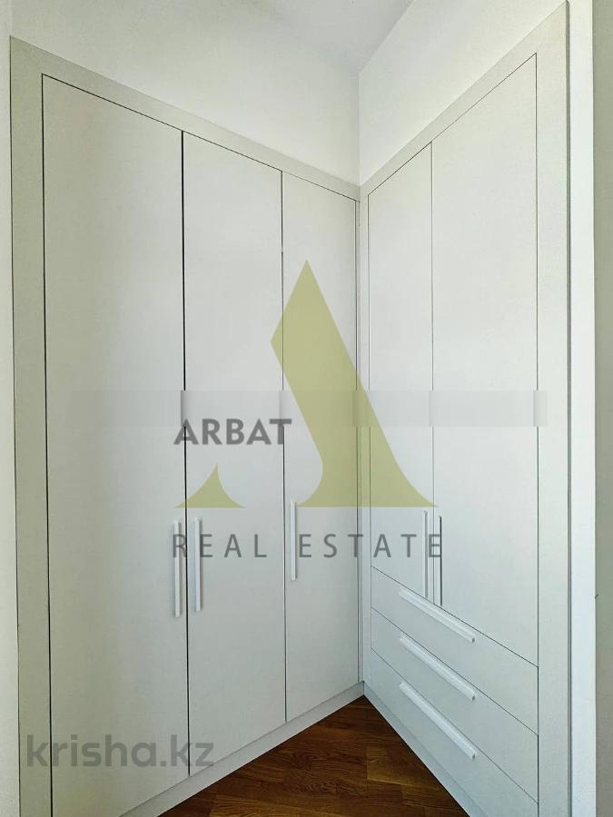 Фото Квартира, 4 комн, 210 м², 2/3 эт., 2020 г.п.