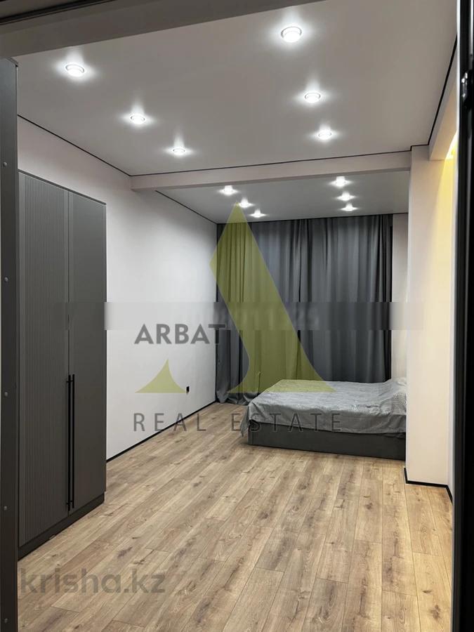 Фото Квартира, 5 комн, 227 м², 1/5 эт.