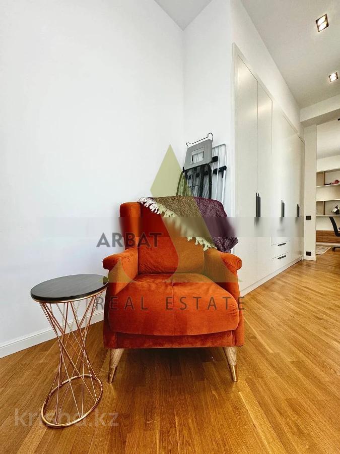Фото Квартира, 4 комн, 210 м², 2/3 эт., 2020 г.п.