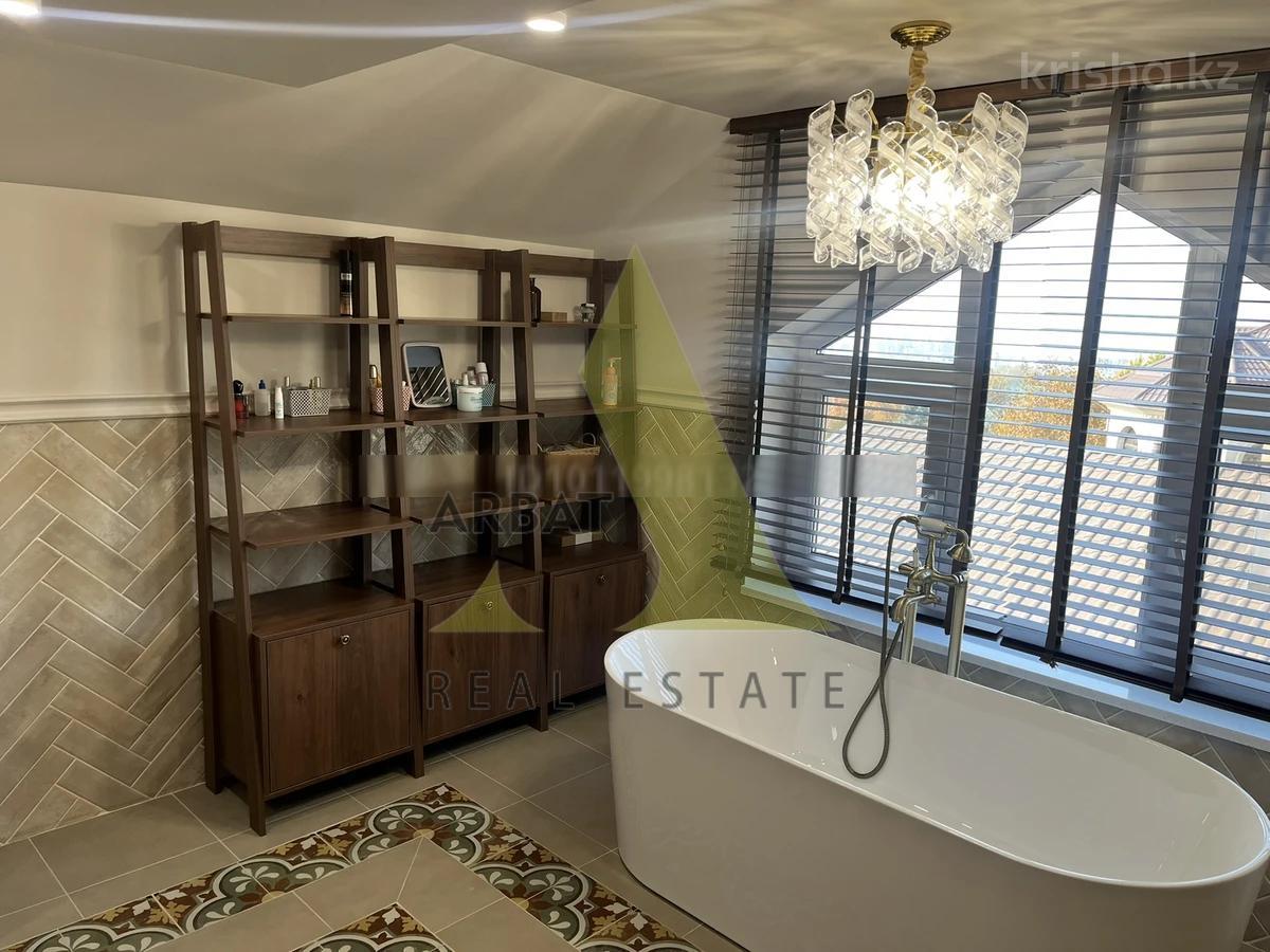 Фото Отдельный дом, 4 комн, 394м²