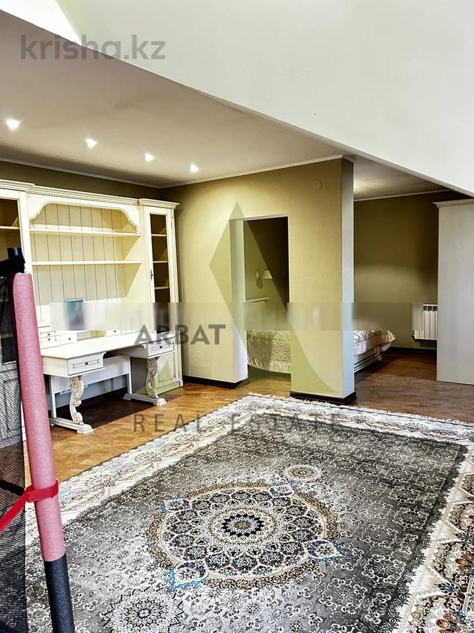 Фото Квартира, 5 комн, 450 м², 3/5 эт., 2011 г.п.