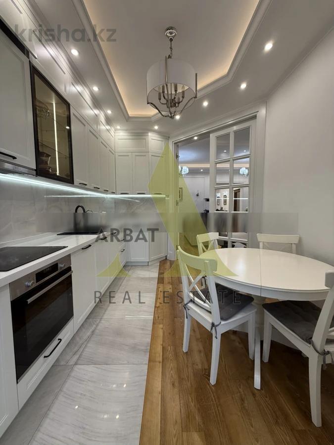 Фото Квартира, 4 комн, 158 м², 4/6 эт., 2007 г.п.