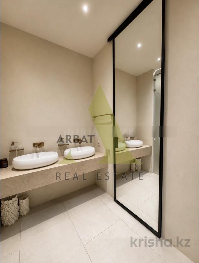 Фото Квартира, 4 комн, 164 м², 1/3 эт., 2022 г.п.