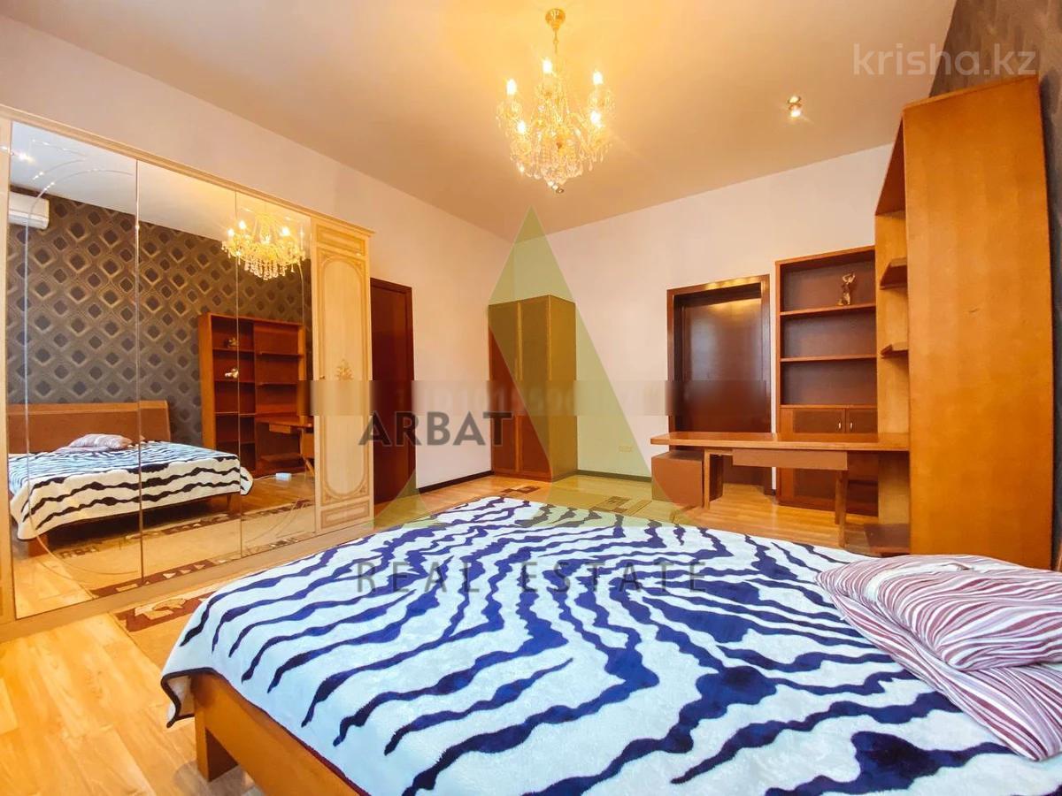 Фото Квартира, 4 комн, 200 м², 2/5 эт., 2010 г.п.
