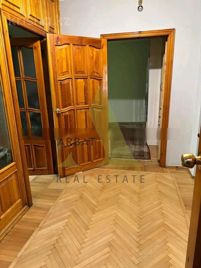 Фото Квартира, 3 комн, 75 м², 2/4 эт., 1964 г.п.