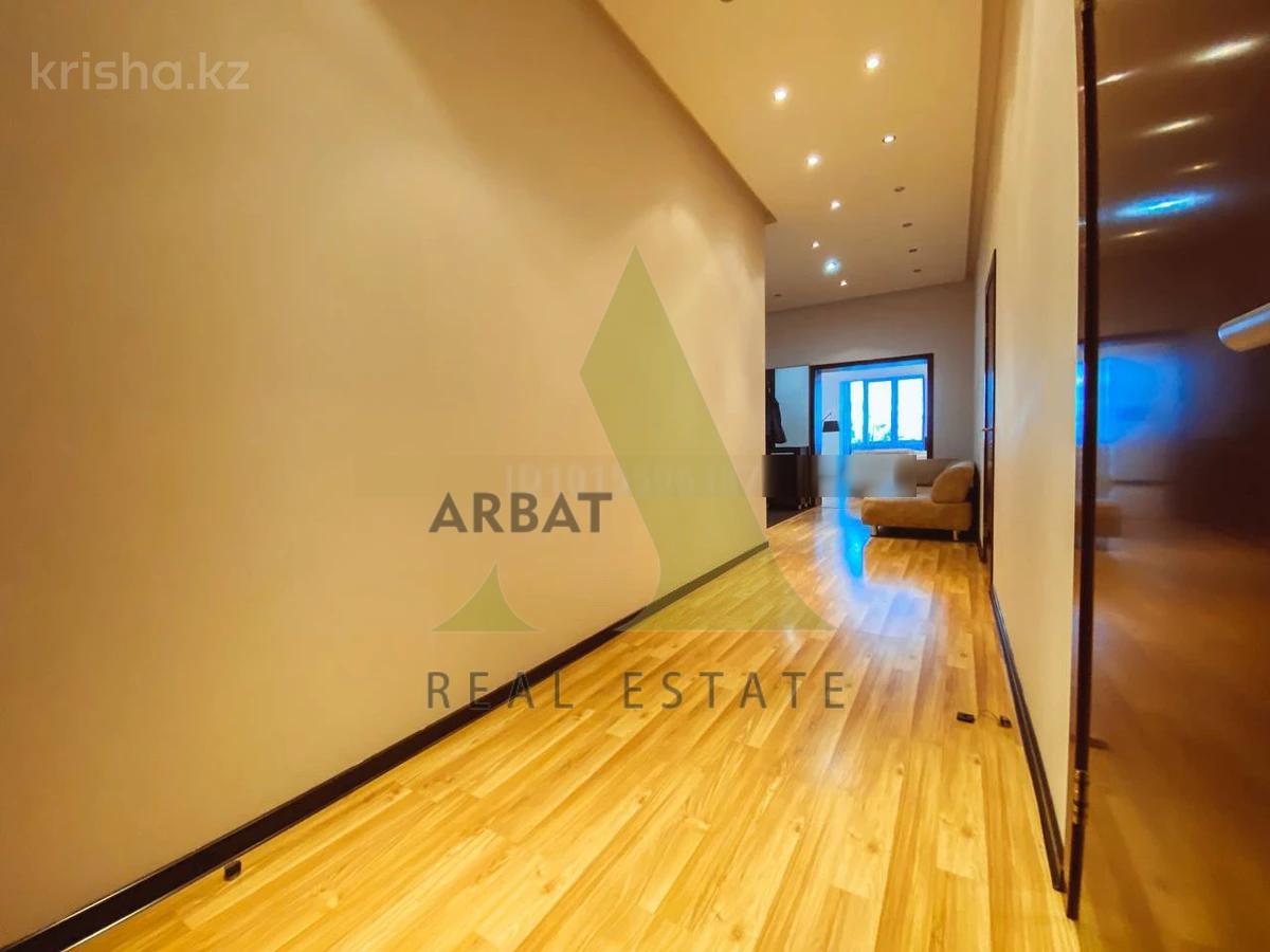 Фото Квартира, 4 комн, 200 м², 2/5 эт., 2010 г.п.