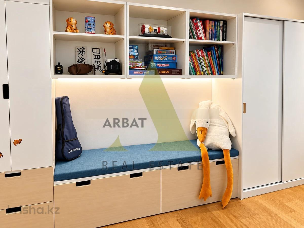 Фото Квартира, 4 комн, 200 м², 6/7 эт.