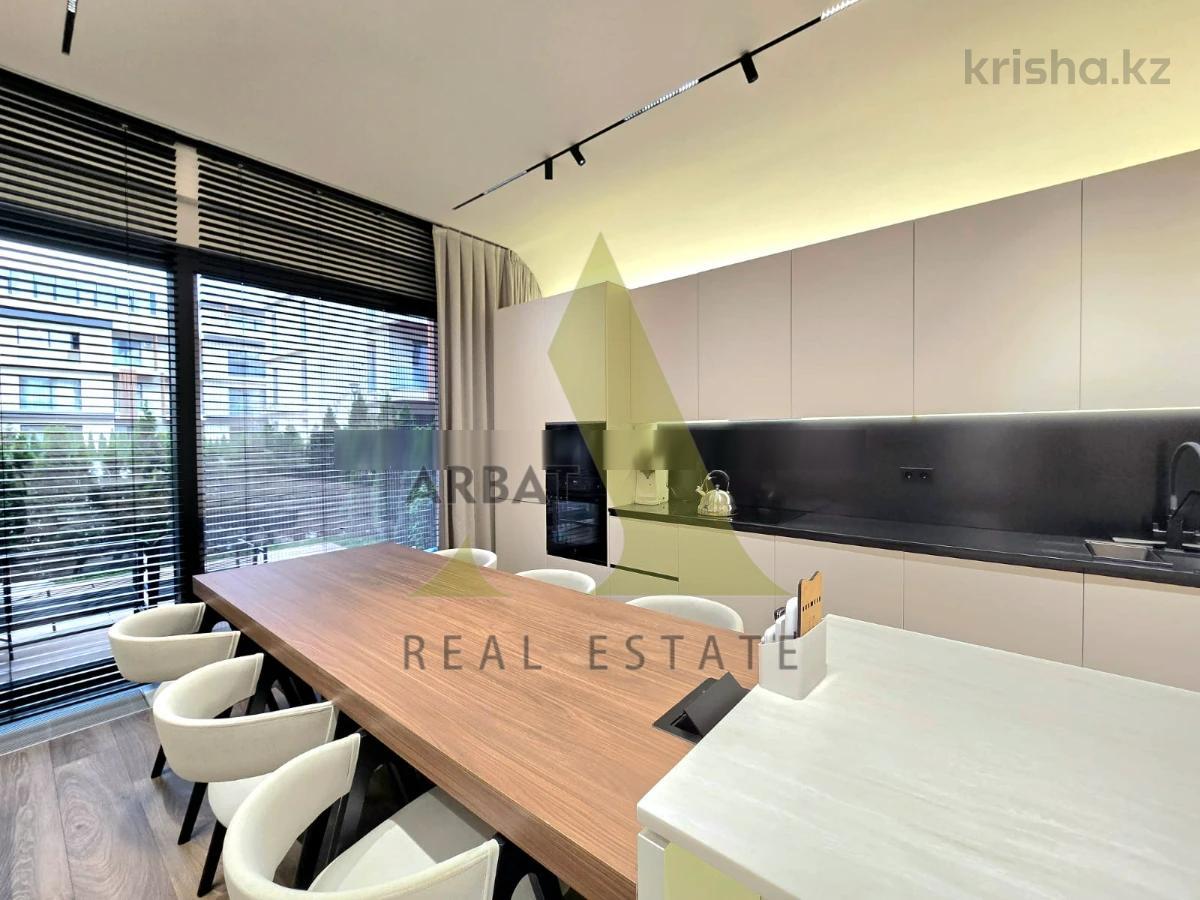Фото Квартира, 4 комн, 118.3 м², 1/3 эт., 2021 г.п.
