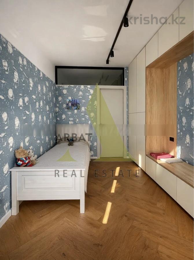 Фото Квартира, 5 комн, 240 м², 1/3 эт., 2019 г.п.