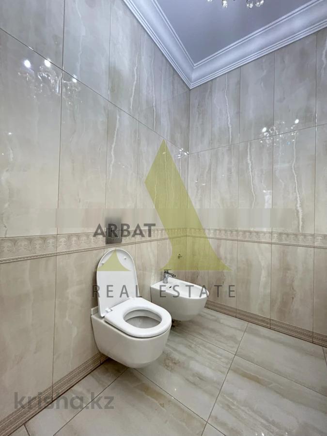 Фото Квартира, 7 комн, 440 м², 7/7 эт., 2016 г.п.