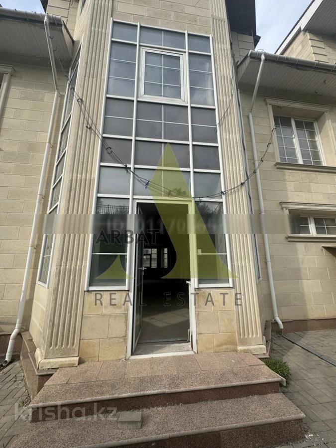 Фото Квартира, 8 комн, 600 м², 3 эт., 2017 г.п.