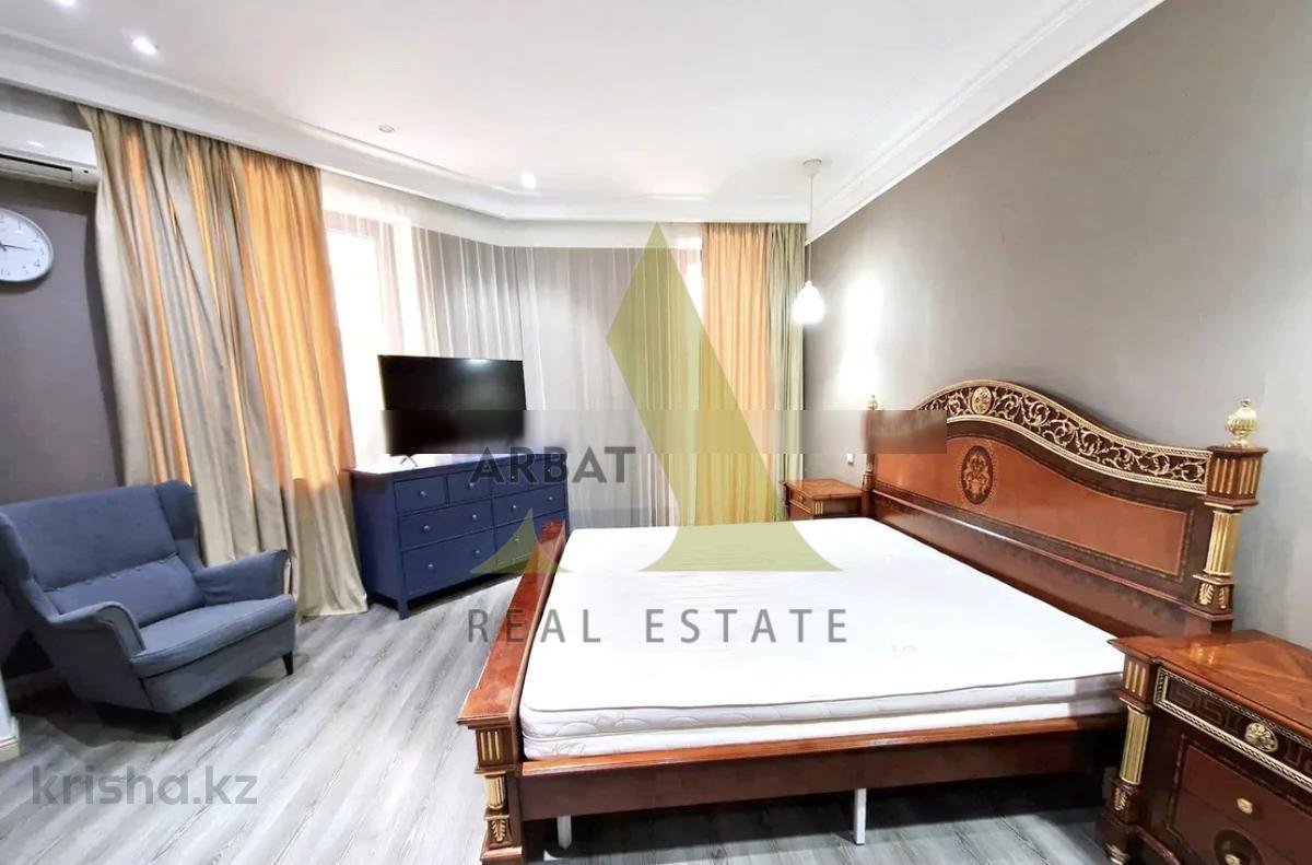 Фото Квартира, 4 комн, 210 м², 1/6 эт.