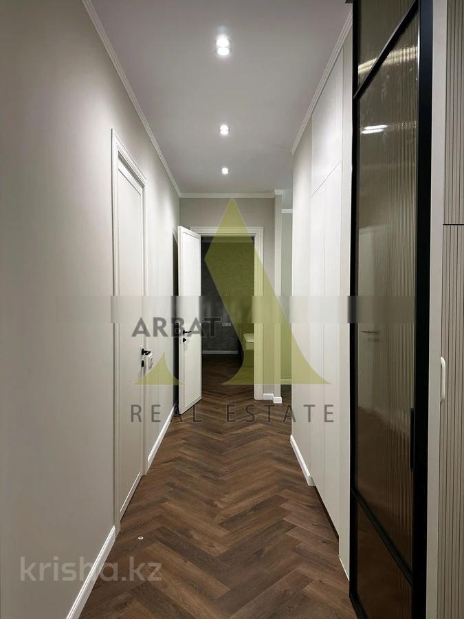 Фото Квартира, 3 комн, 111 м², 2/3 эт.