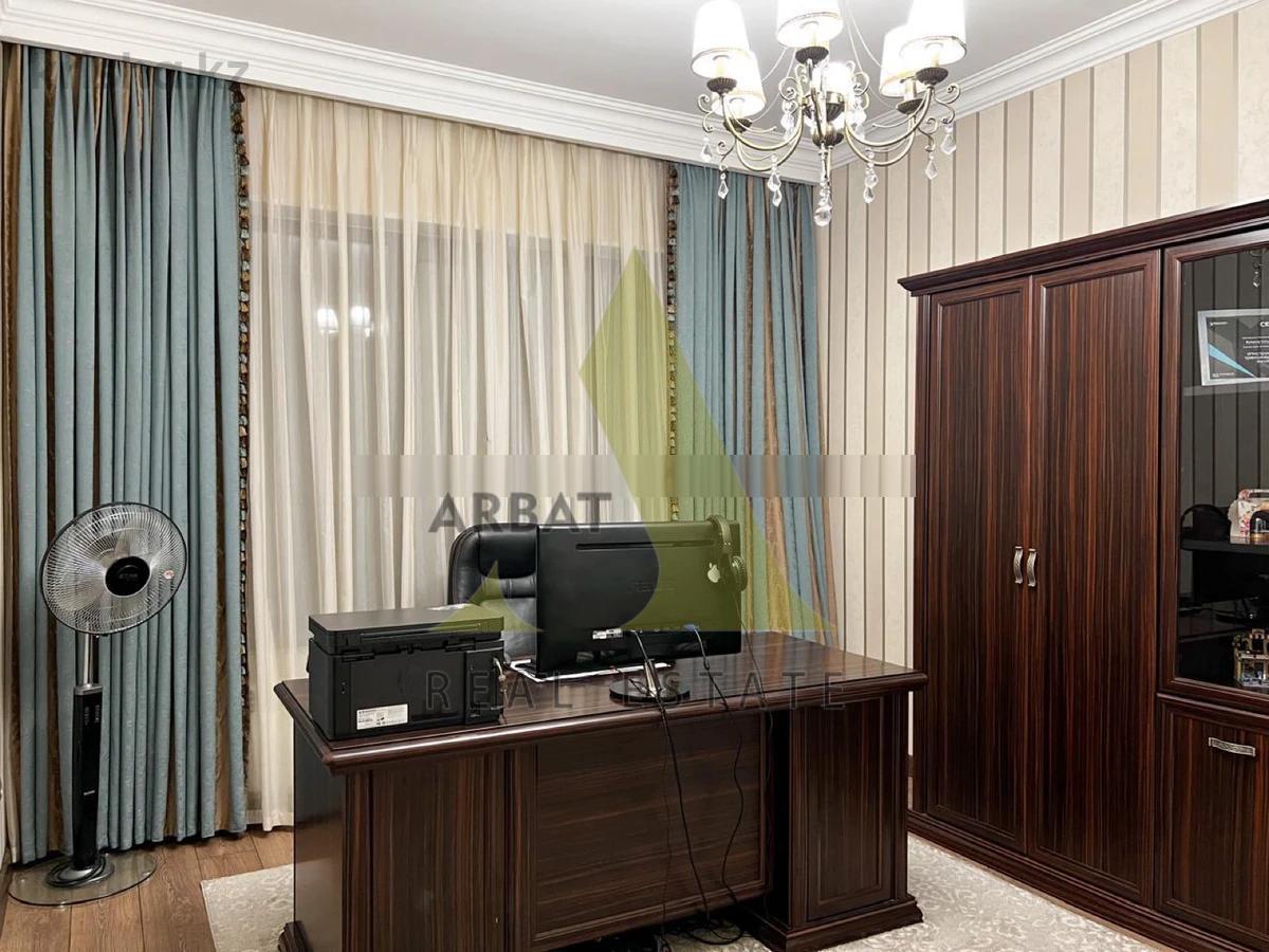 Фото Отдельный дом, 8 комн, 500м²
