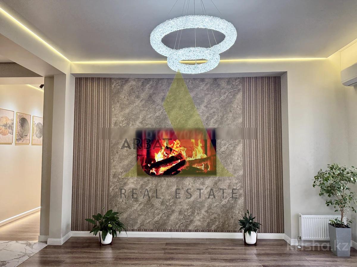 Фото Квартира, 4 комн, 156 м², 2/3 эт.