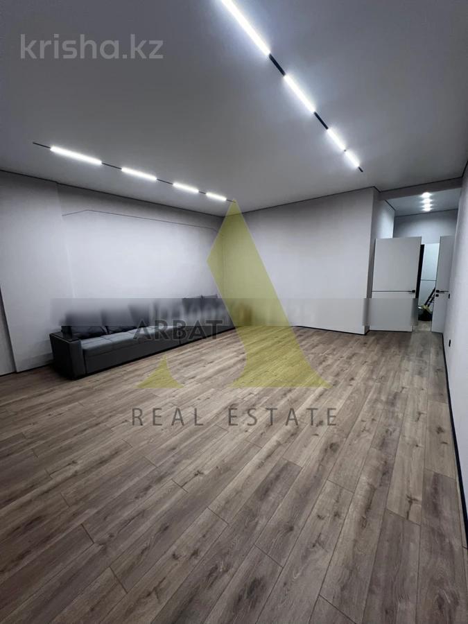 Фото Квартира, 5 комн, 227 м², 1/5 эт.