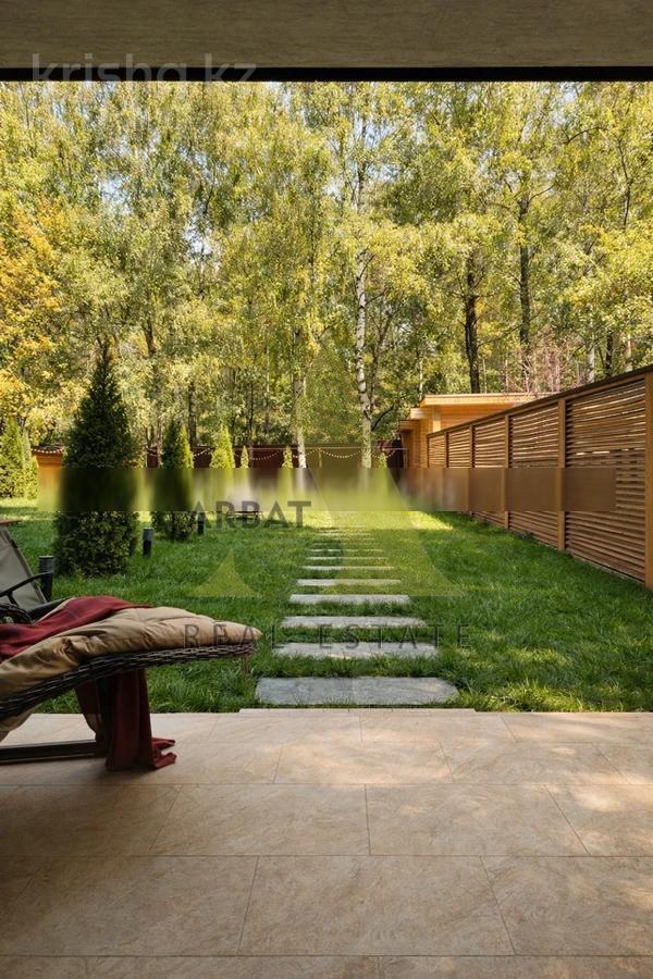 Фото Квартира, 5 комн, 240 м², 1/3 эт., 2019 г.п.