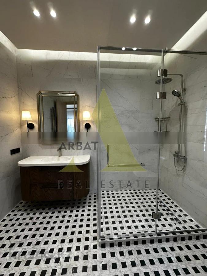 Фото Отдельный дом, 7 комн, 400м²