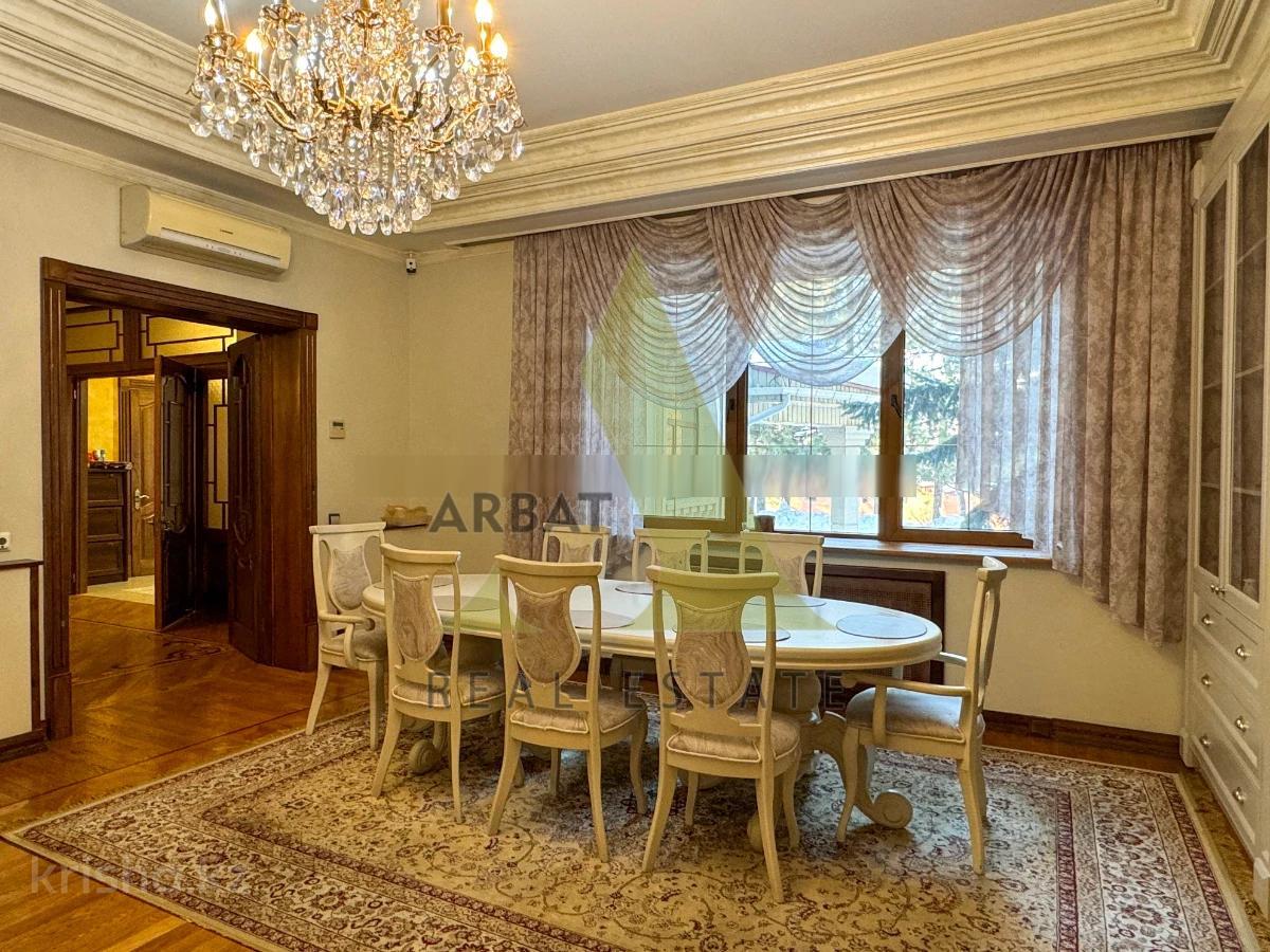Фото Отдельный дом, 10 комн, 867.3м²