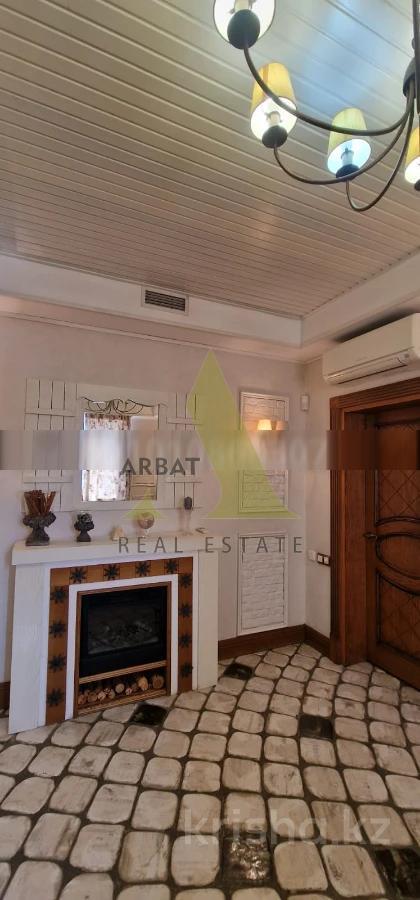 Фото Квартира, 4 комн, 260.8 м², 2/10 эт., 2003 г.п.