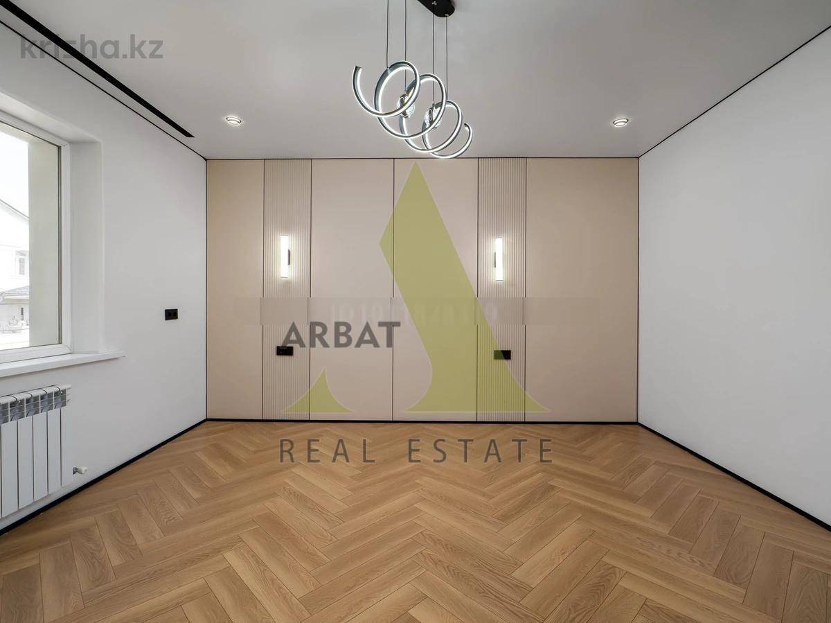 Фото Отдельный дом, 7 комн, 300м²