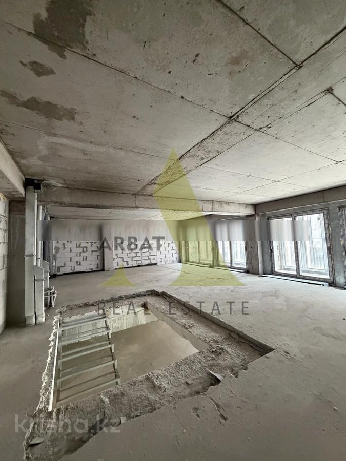 Фото Квартира, 4 комн, 237 м², 1/3 эт., 2022 г.п.