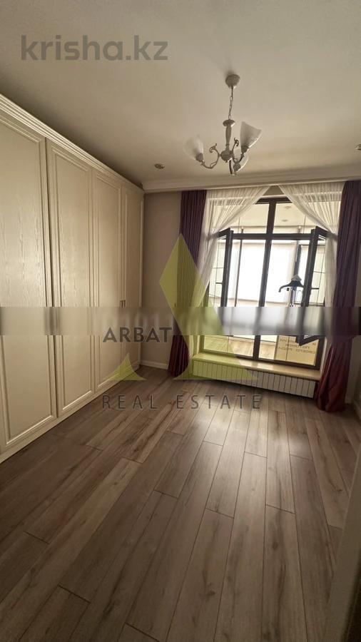 Фото Квартира, 4 комн, 200 м², 1/12 эт.